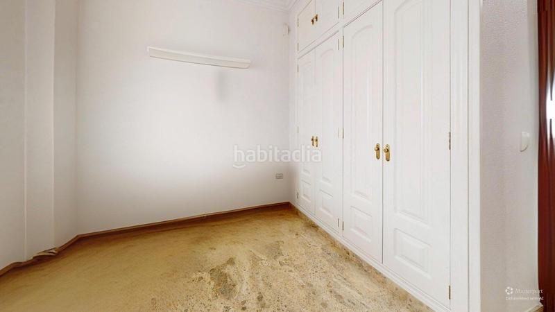 Foto 928e0407-8bb8-4193-bda6-899bc0cdb926. Piso gran oportunidad en zona arroyo del moro, vivienda con piscina comunitaria, de 3 dormitorios, 2 baños, terraza, cochera y trastero en Córdoba