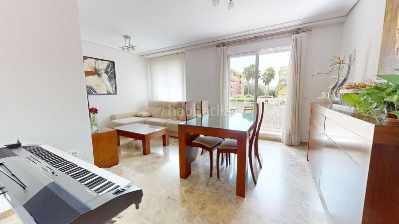 Foto b6d1210f-e9ee-4c95-905c-8b618c85a6da. Piso gran oportunidad en zona arroyo del moro, vivienda con piscina comunitaria, de 3 dormitorios, 2 baños, terraza, cochera y trastero en Córdoba