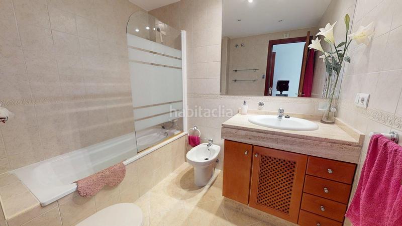 Foto c1cfe456-8cfe-4c60-abe4-6a59008c9f10. Piso gran oportunidad en zona arroyo del moro, vivienda con piscina comunitaria, de 3 dormitorios, 2 baños, terraza, cochera y trastero en Córdoba