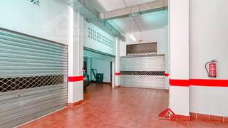 Aparcament cotxe a Sta. Marina - San Andrés - San Pablo - San Lorenzo. Amplia cochera independiente en avda. barcelona aparcamiento y a