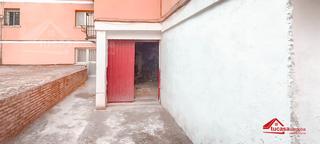 Parking coche en Sagunto - Edisol. Garaje cerrado en agrupación de córdoba