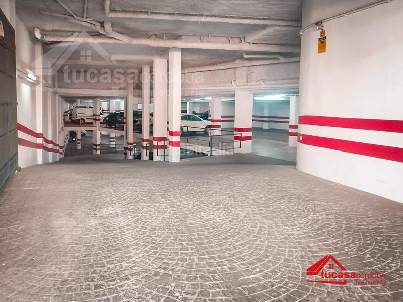 Foto 4513f9b7-51bc-4d45-8748-bba5c44c1483. Parking coche plaza de aparcamiento en venta en santa rosa, en Córdoba