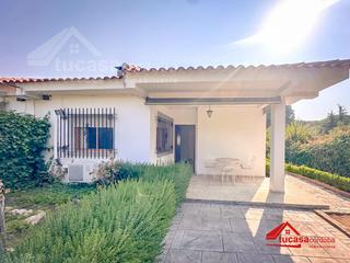 Maison à Cerro Muriano. Exclusiva!! casa con terreno y piscina hipotecable a la entrada