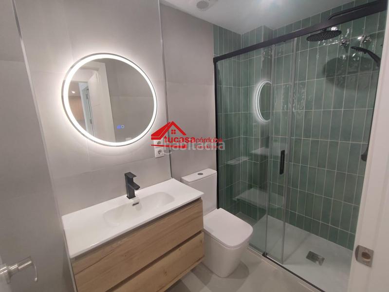 Foto 40c18b29-bd5a-42e9-91f4-1d2e94ee5159. Appartamento in Ciudad Jardín - Zoco Córdoba