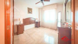 Location Appartement à Santa Rosa - Valdeolleros. Piso en alquiler en santa rosa  semiamueblado