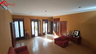 Planta baixa a Casco Histórico  - Ribera - San Basilio. Amplia planta baja en la judería de córdoba con patio de 60 m