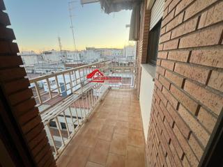 Appartement à Ciudad Jardín - Zoco. Piso exterior en venta confort y estilo en ciudad jardín