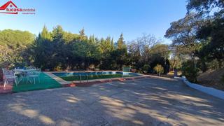 Mas à El Higuerón. Casa en santa m de trassierra con amplio terreno y piscina hipot