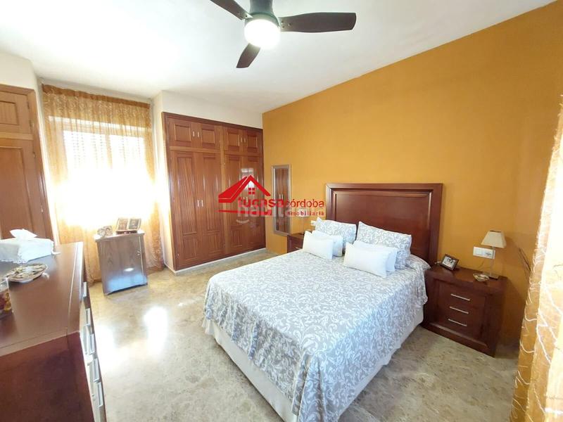 Foto 54bdd699-f5d8-4a9b-82f1-fbd318a8d17e. Haus mit parking in Ciudad Jardín - Zoco Córdoba