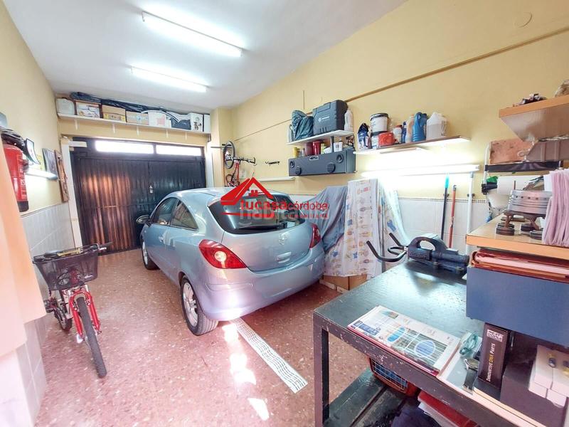 Foto c491757b-9f8d-4a50-9a04-18f9283125cd. Haus mit parking in Ciudad Jardín - Zoco Córdoba