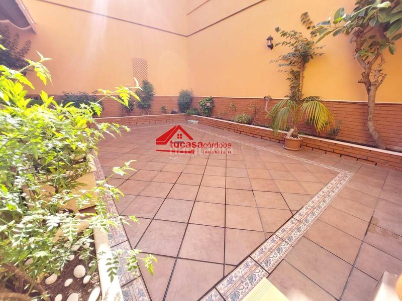 Foto f284db7b-c598-4536-9e27-aadfc1d91fc8. Haus mit parking in Ciudad Jardín - Zoco Córdoba