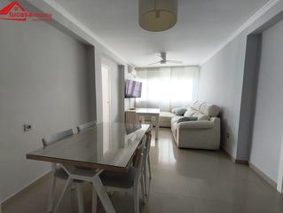 Appartement à Sector Sur. Piso reformado en avenida de cádiz  luminosidad, espacio y confo