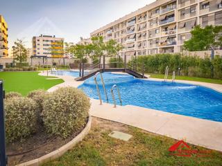 Pis a Poniente-Norte - Miralbaida - Parque Azahara. Piso vpo en hipercor con terraza, piscina comunitaria, parking y