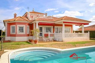 Mas à El Higuerón. Espectacular casa con piscina en gorgoja no hipotecable  lista p