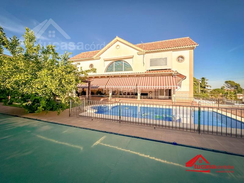 Foto 028bbdb3-9d8a-4a57-bd56-6682eae77de4. Chalet mit heizung parking pool in El Brillante -El Naranjo - El Tablero Córdoba