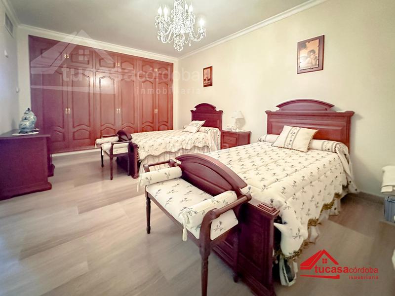 Foto 57c4b78d-85d0-4382-be9d-33194cf29b74. Chalet mit heizung parking pool in El Brillante -El Naranjo - El Tablero Córdoba