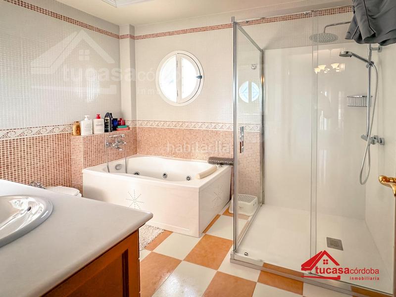 Foto 69d02a36-dfa9-4e69-94f5-d92bd2756870. Chalet mit heizung parking pool in El Brillante -El Naranjo - El Tablero Córdoba