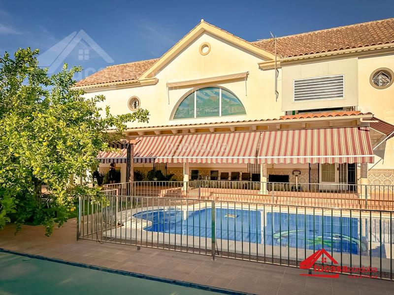 Foto 8fcae142-4111-4475-9b8c-26671578293c. Chalet mit heizung parking pool in El Brillante -El Naranjo - El Tablero Córdoba