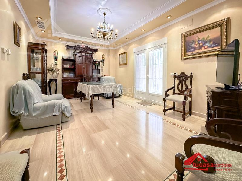 Foto b30c8d3b-6e08-49fd-9faf-379c460d1e90. Chalet mit heizung parking pool in El Brillante -El Naranjo - El Tablero Córdoba