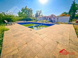 Bauernhof in El Higuerón. Dos viviendas con terreno y piscina en villarrubia cortijo el ru