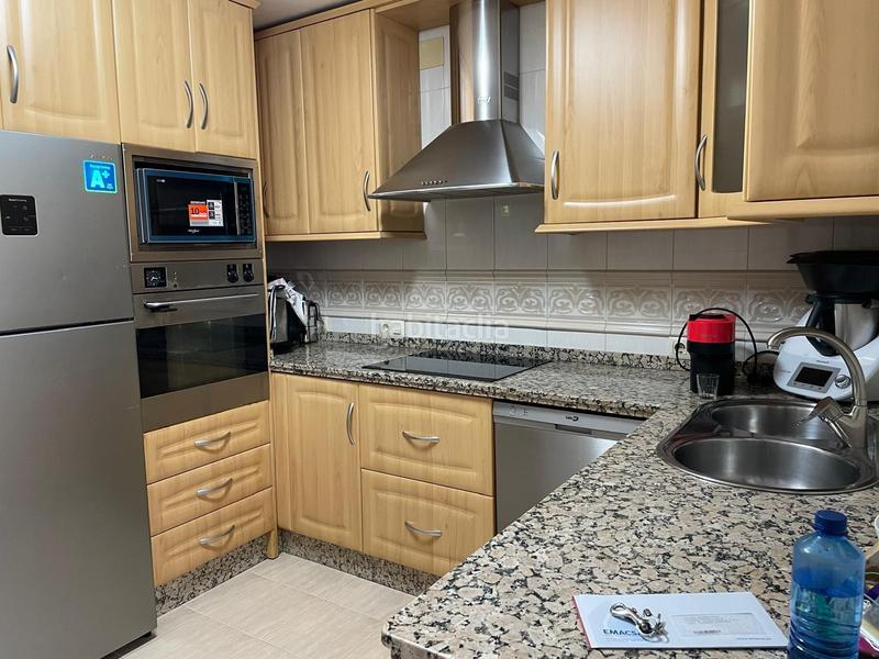 Foto 0c798a6b-a779-4d20-b793-7961f411506d. Casa amb calefacció aparcament a Poniente-Norte - Miralbaida - Parque Azahara Córdoba