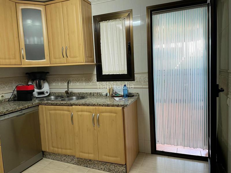 Foto b4607b0b-9cd3-47c5-b5bb-a9bbd27b730d. Casa amb calefacció aparcament a Poniente-Norte - Miralbaida - Parque Azahara Córdoba