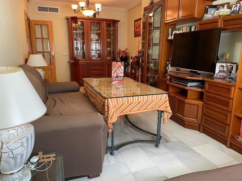 Foto bc1db997-61e2-4118-984f-bac1943bae4c. Casa amb calefacció aparcament a Poniente-Norte - Miralbaida - Parque Azahara Córdoba