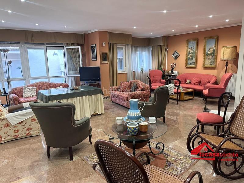 Foto 1fafc96e-f789-463f-9966-0ee96dd172f5. Flat with parking in Centro Córdoba