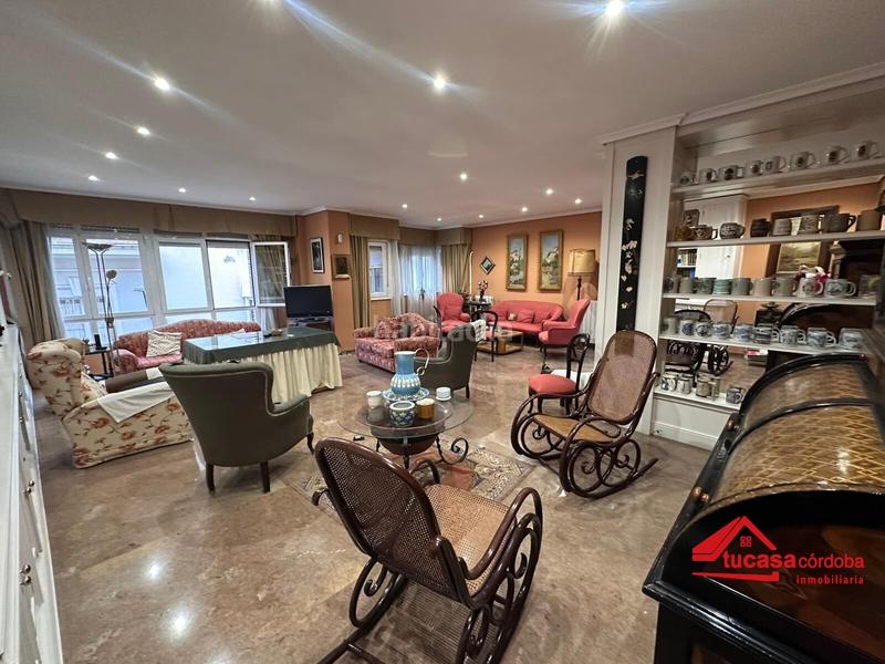 Foto 9233b03d-e79d-4446-9d7e-89dba7334707. Flat with parking in Centro Córdoba