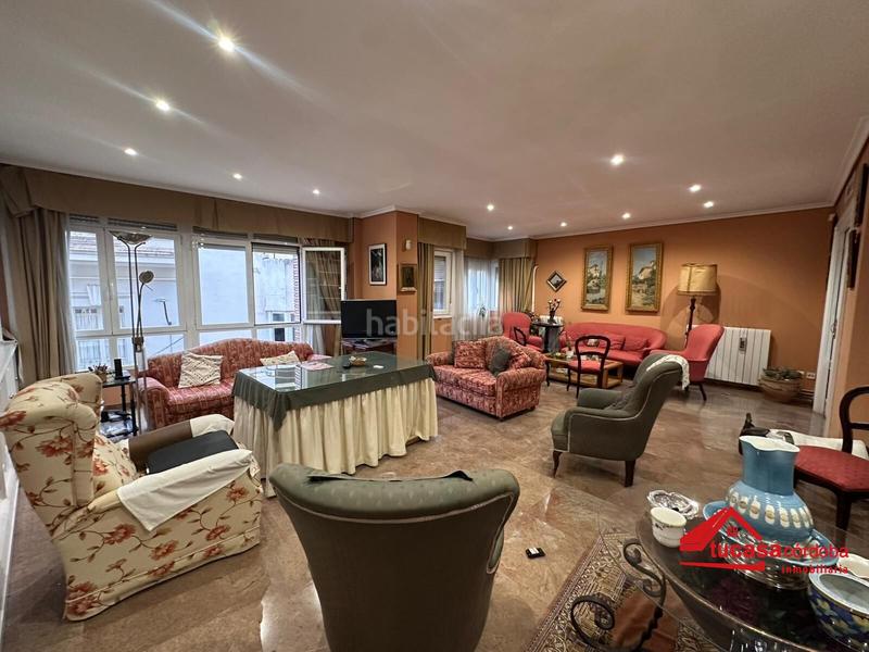 Foto 9c5f8626-2cbc-4eb4-943c-4e7c73a96c4f. Flat with parking in Centro Córdoba