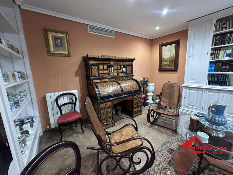 Foto accd3007-3210-41e8-8e8c-b4fbd57eb2f5. Flat with parking in Centro Córdoba