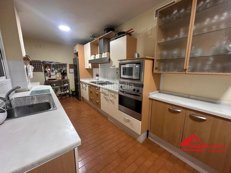 Foto bfd5a8d7-3afd-4fb1-b3fb-82bf2a451610. Flat with parking in Centro Córdoba