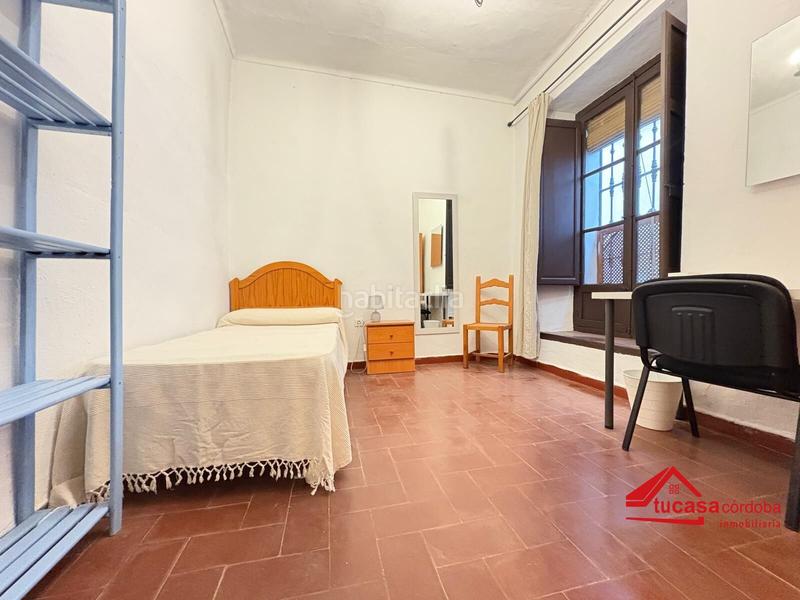 Foto cfdb807a-89b3-42e4-9f52-67fe4bbaa3e0. Casa a casco histórico - ribera - san basilio Córdoba