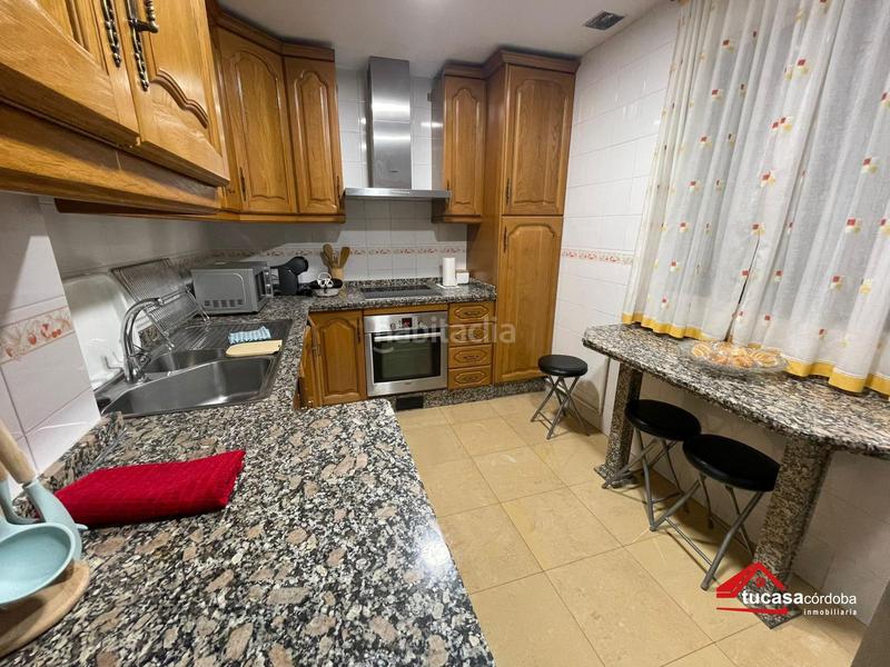 Foto 76a1b04f-3d9a-431d-91cb-b05a0050ff8a. Appartamento con parcheggio in Ciudad Jardín - Zoco Córdoba