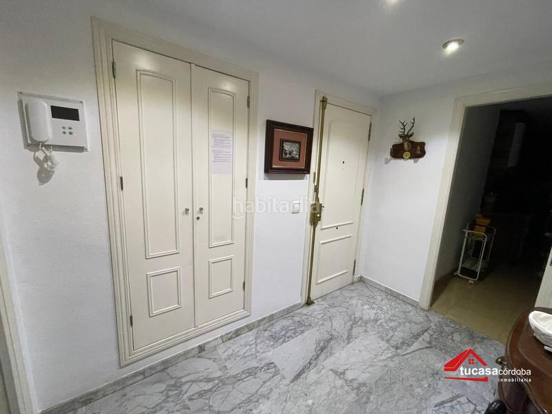 Foto 82e5b1ca-3a8a-4cab-8cc8-2b5a56056c4a. Appartamento con parcheggio in Ciudad Jardín - Zoco Córdoba