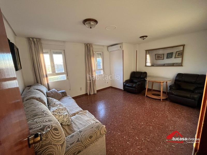 Foto 04a12bba-3b2d-4bb3-bc4f-7b974437cc2a. Appartamento con parcheggio in Ciudad Jardín - Zoco Córdoba