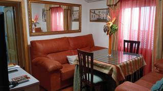 Pis a Viñuela - Rescatado. Piso listo para entrar a vivir en la zona rescatado, ascensor co