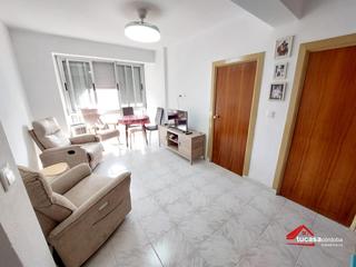 Etagenwohnung in Sector Sur. Piso luminoso en el sector sur de córdoba  ideal para vivir o in