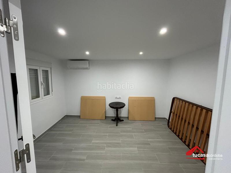 Foto a1785d4a-9f24-45ef-bba4-f7ad15541956. Maison avec parking dans Lopera