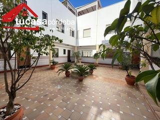 Casa in Casco Histórico  - Ribera - San Basilio. Casa adosada con encanto y en pleno casco histórico la magdalena