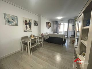 Etagenwohnung in Campo de la Verdad - Miraflores. Pisazo reformado con terraza y grandes vistas en sector sur  lis