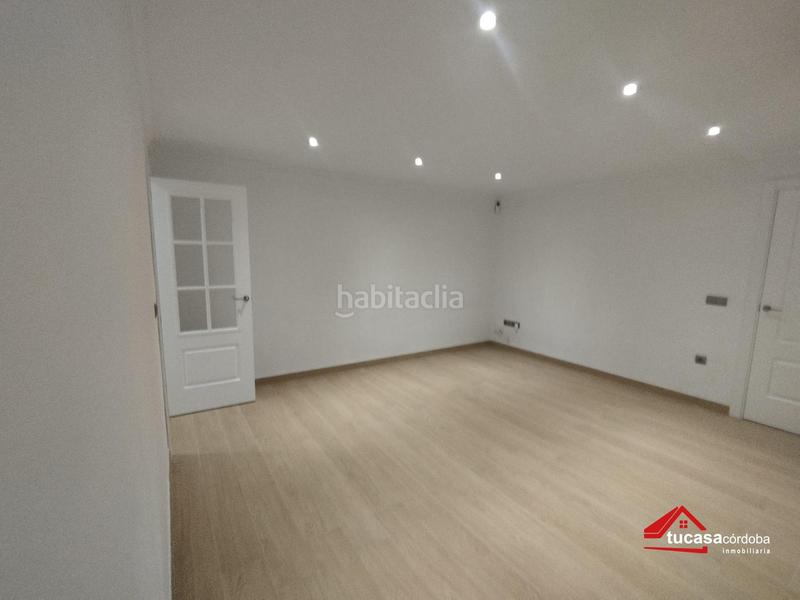 Foto d8463917-d6a2-4bac-bac1-88d044f885ad. Miete etagenwohnung in Santa Rosa - Valdeolleros Córdoba