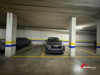 Aparcament cotxe a Tablero Bajo - Arruzafilla. Plaza de aparcamiento en arroyo del moro comodidad y seguridad e