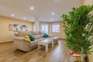 Appartement à Centro. Oportunidad única! piso reformado con licencia turística en el c