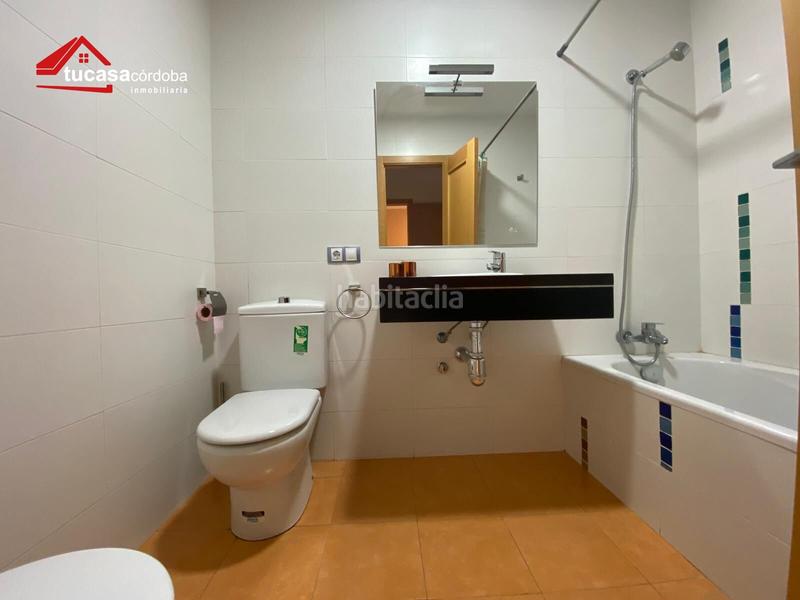 Foto 0dc675a5-de58-4956-87bd-67bea5e7492b. Casa adossada amb aparcament a Alcolea Córdoba