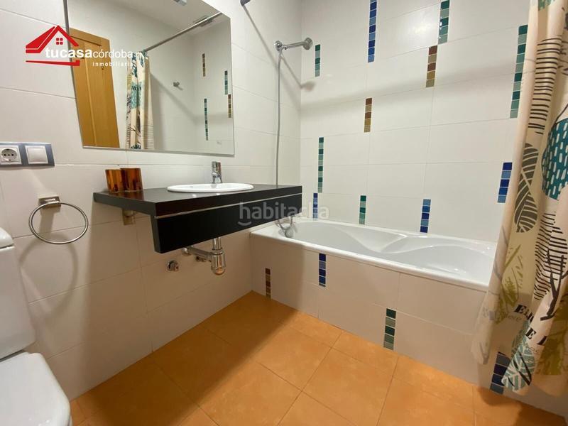 Foto 98b6cabf-5b4c-4a03-883e-0102e08291ac. Casa adossada amb aparcament a Alcolea Córdoba