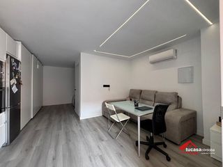 Local Comercial en Sagunto - Edisol. Local comercial adaptado a vivienda coqueto loft de 1 dormitorio
