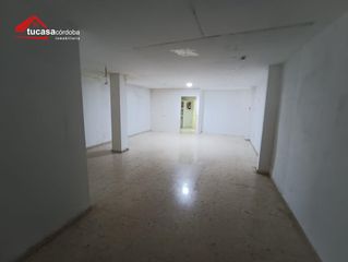 Local Comercial a Santa Rosa - Valdeolleros. Local comercial en santa rosa  125 m2  7 estancias independiente