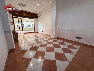 Local Comercial a Tablero Bajo - Arruzafilla. Local comercial en arroyo del moro  5 m2 de fachada  listo para