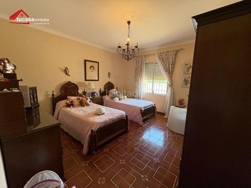 Foto bf7d95e2-caaf-483c-b2dd-7631a709d2f1. Casa amb aparcament a Santa Cruz Córdoba